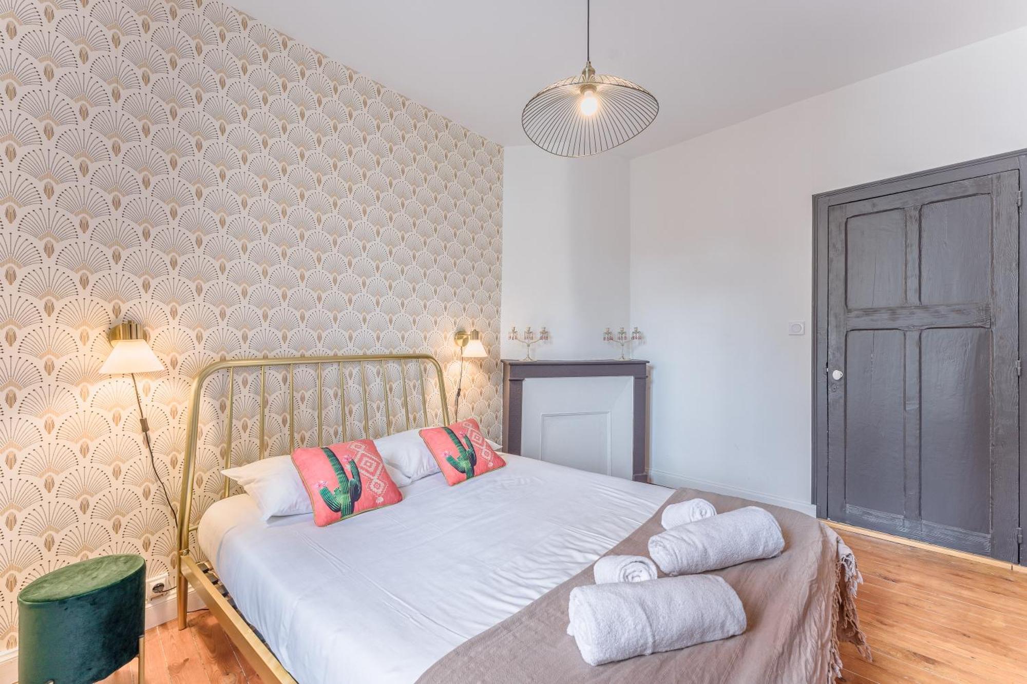 Le Petit Bacchus - Au Coeur De Nantes Apartment Exterior photo