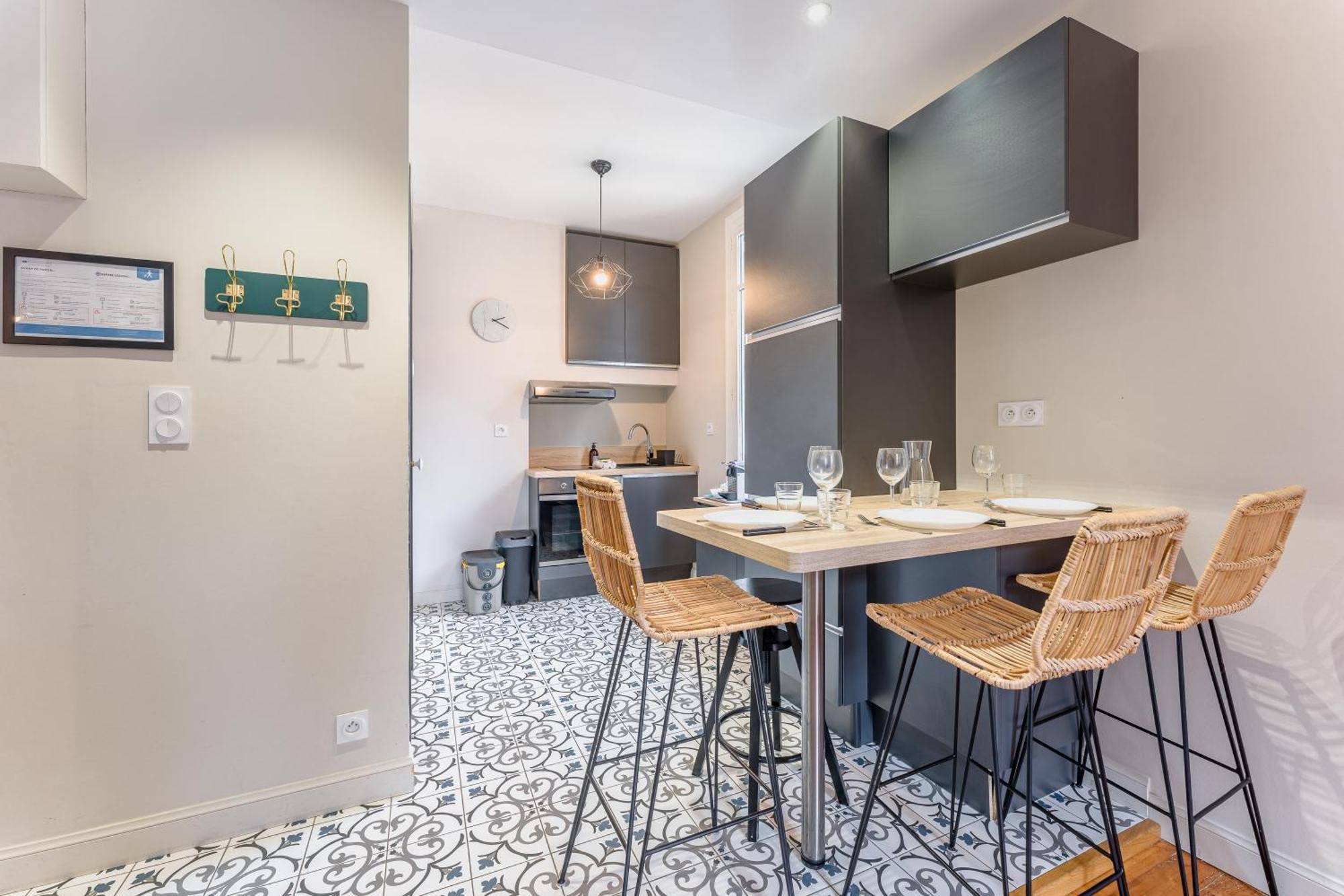 Le Petit Bacchus - Au Coeur De Nantes Apartment Exterior photo